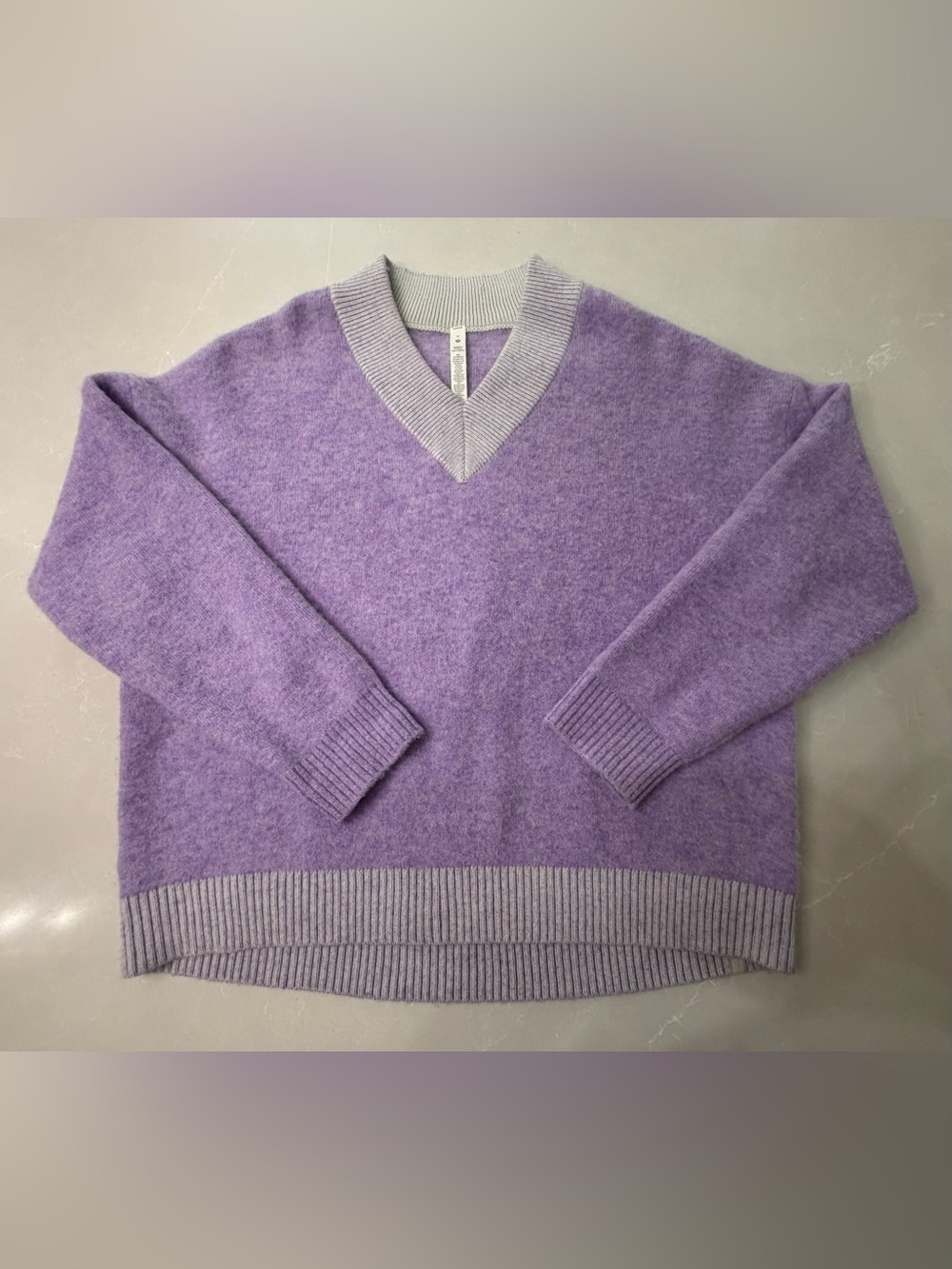 Lululemon Alpaca Wool Merino V-Neck Oversize Sweater Heathered Lavender, M